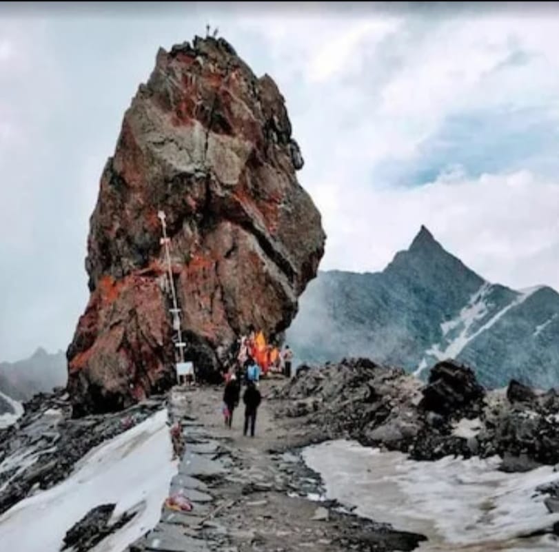 श्रीखंड महादेव यात्रा शुरू, डीसी कुल्लू तोरुल एस रवीश ने रवाना किया 70 यात्रियों का पहला जत्था, 1100 यात्री हो चुके रवाना